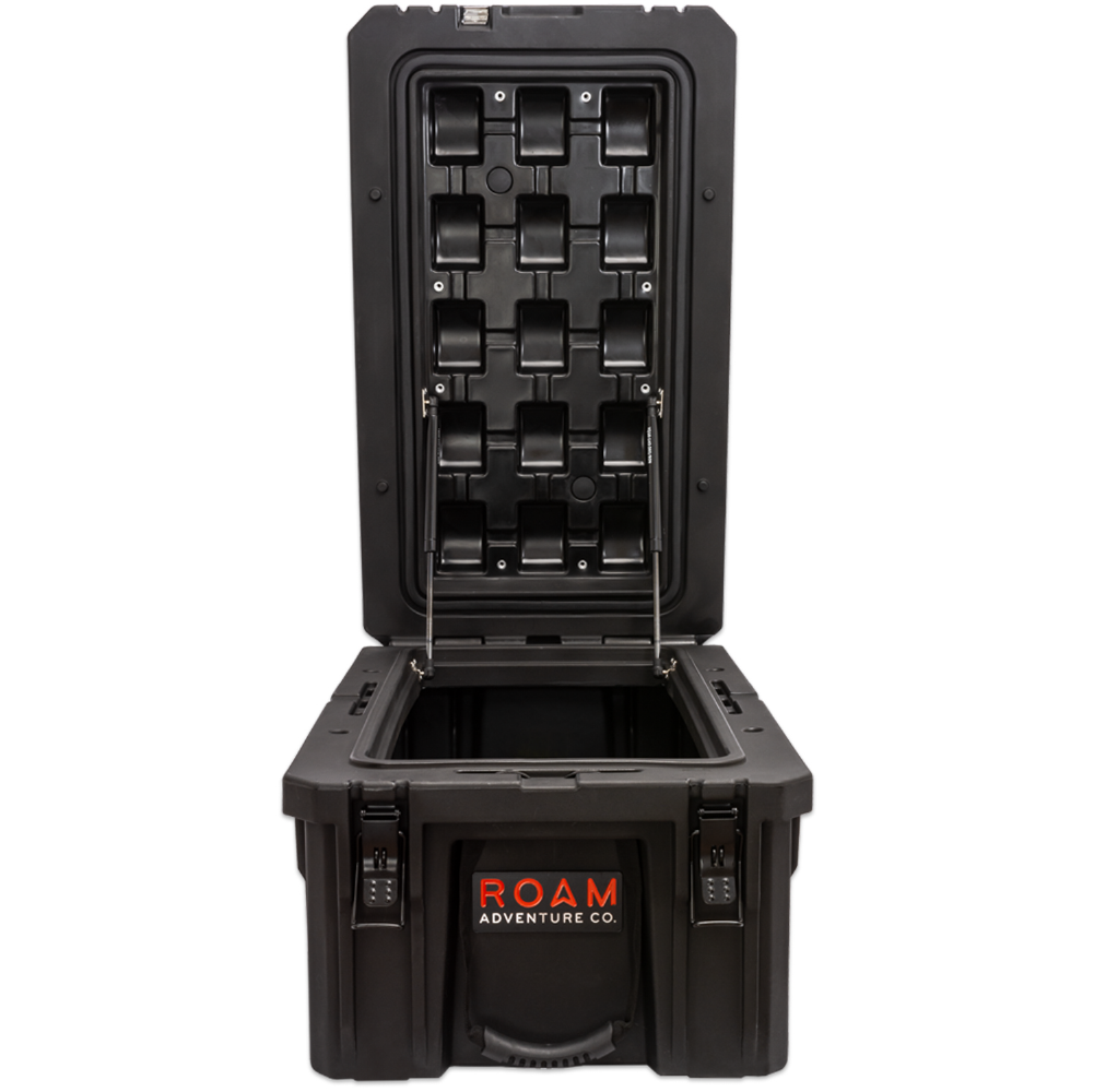 Roam 105L Case open - hinges