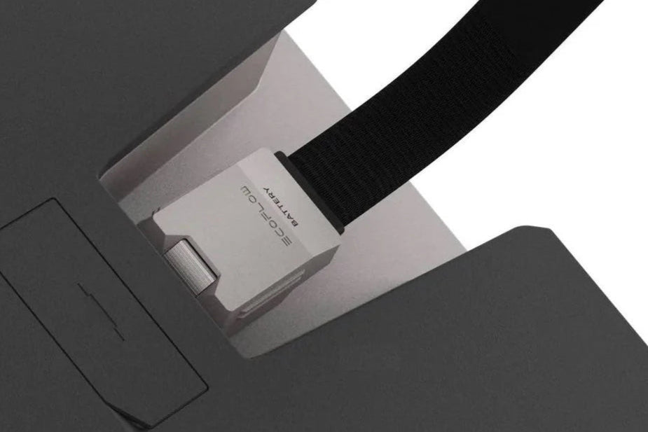 EcoFlow battery cable connected to LFP Battery port with secure locking design